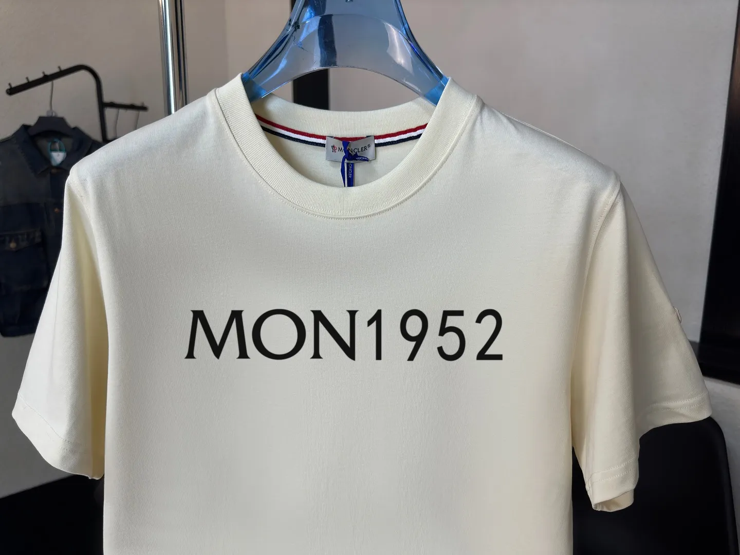 《 ~NFC ~ 》《Moncler~ 》2025New Arrival Quality T , Versatile Quality ！ ‼ 32 250G ‼ ， ， ， ， T 🤪 Sizes：S-M-L-XL-2XL ：Black，White， Same Style